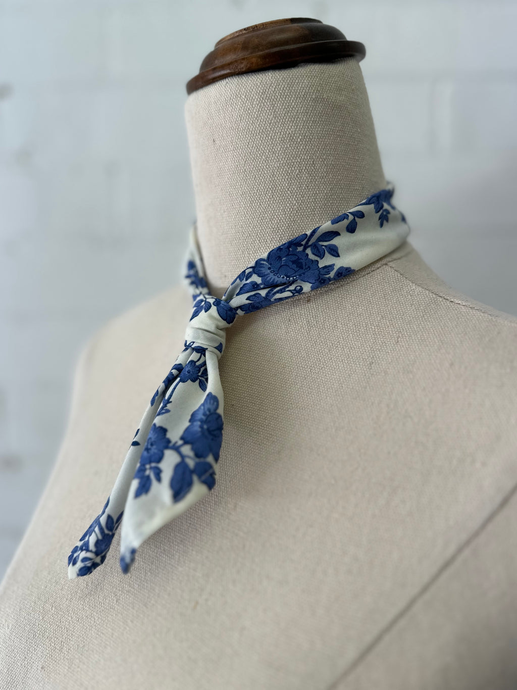 Benedictine tie - Porcelain