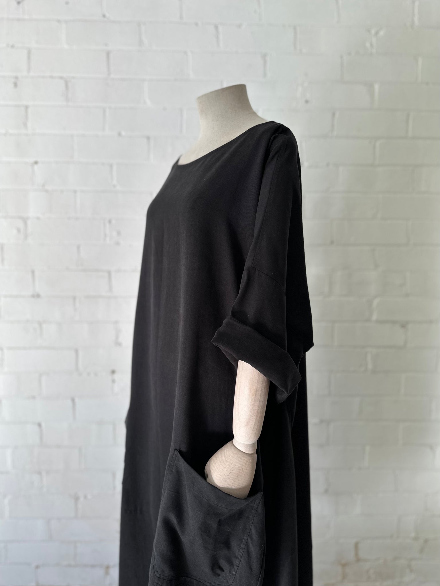 Loma - Black Tencel/Linen