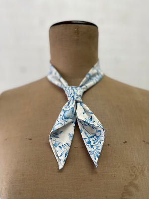 Benedictine tie - Floral Blue Vintage Cotton