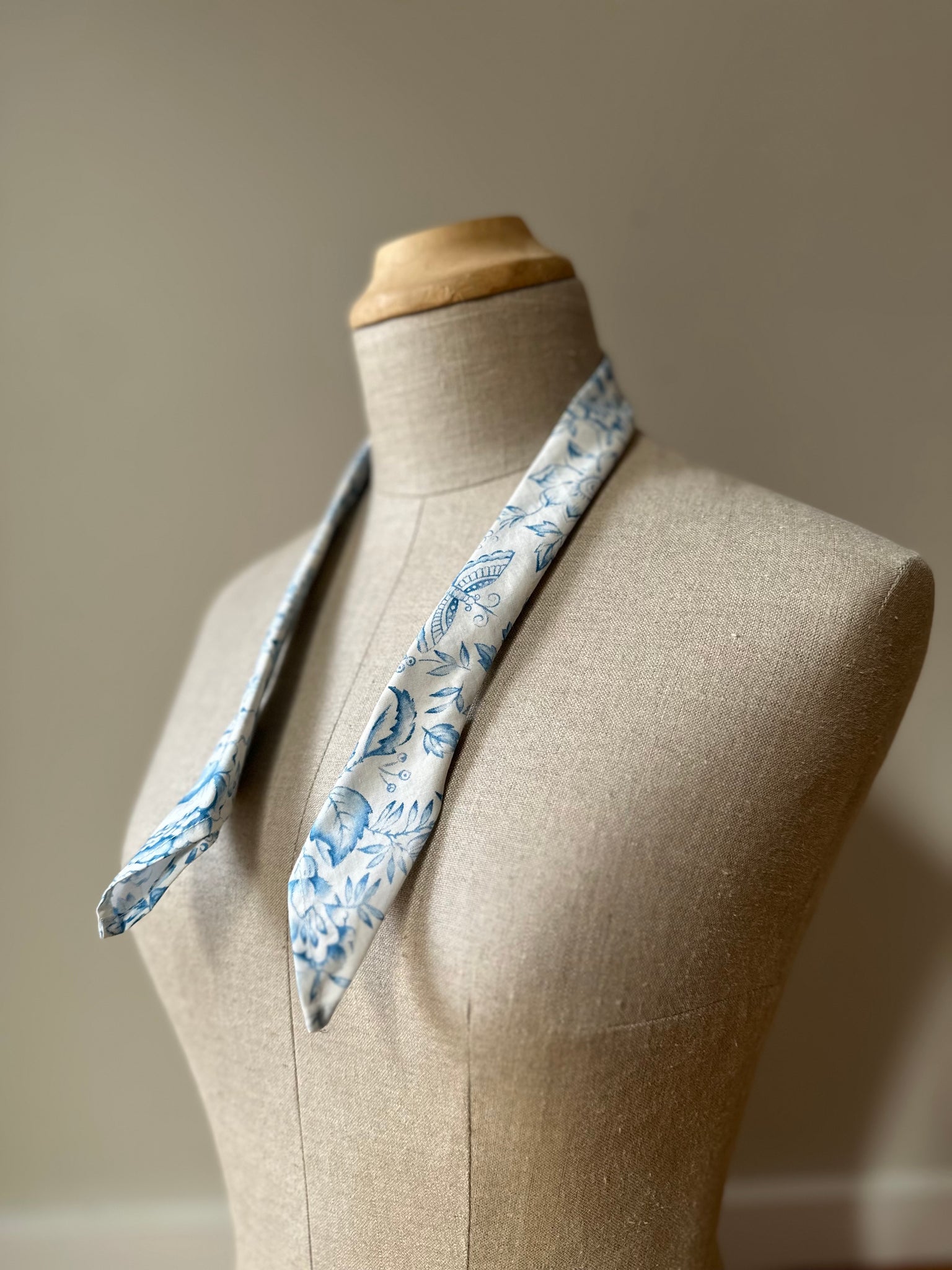 Benedictine Tie - Porcelain Tattoo