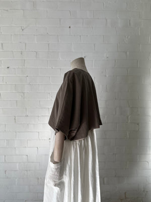 Leia Top - Cropped in Olive Tencel/Linen